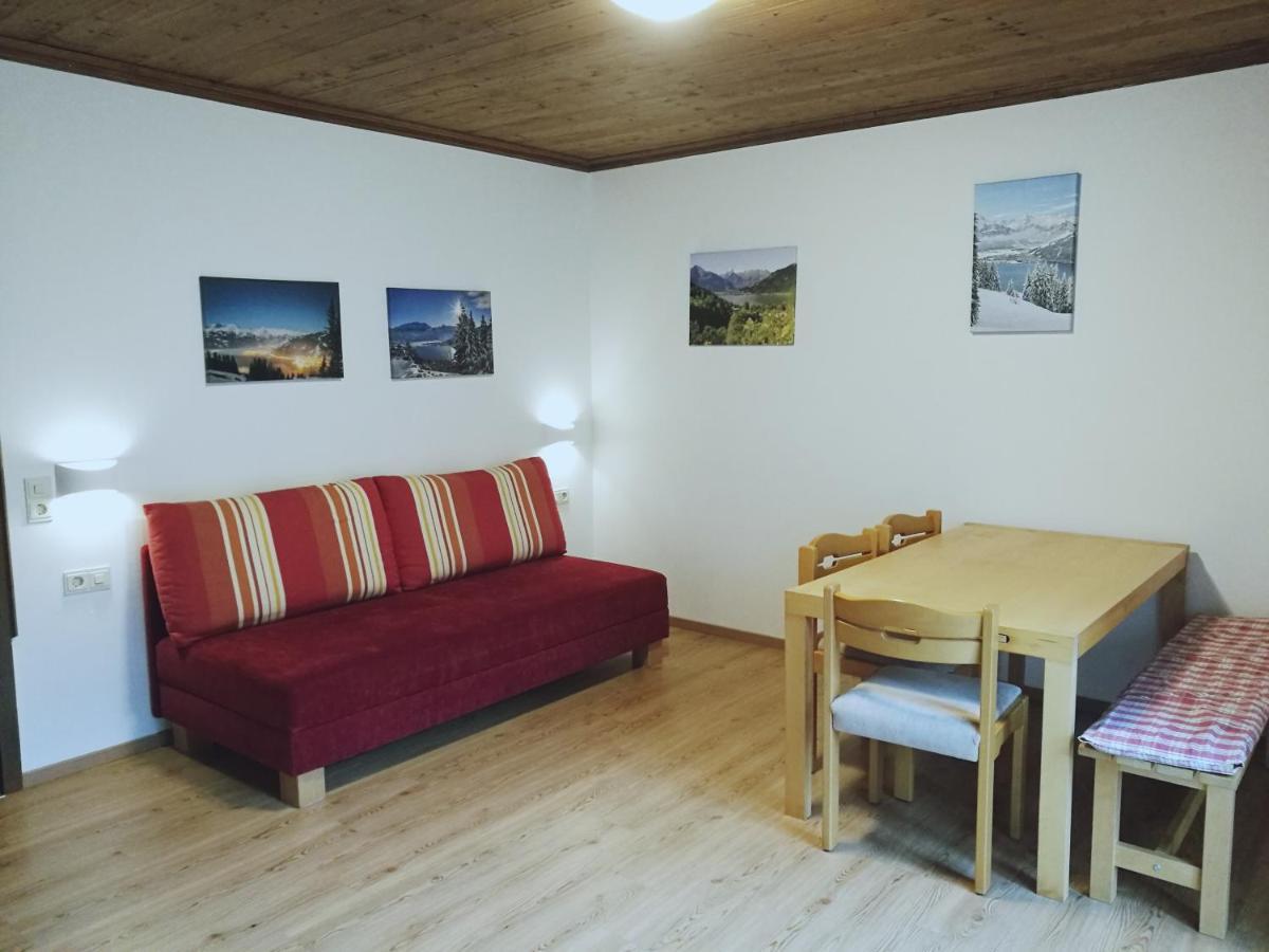 Gemuetliche Wohnung 10 Minuten Vom See Entfernt Zell am See Extérieur photo